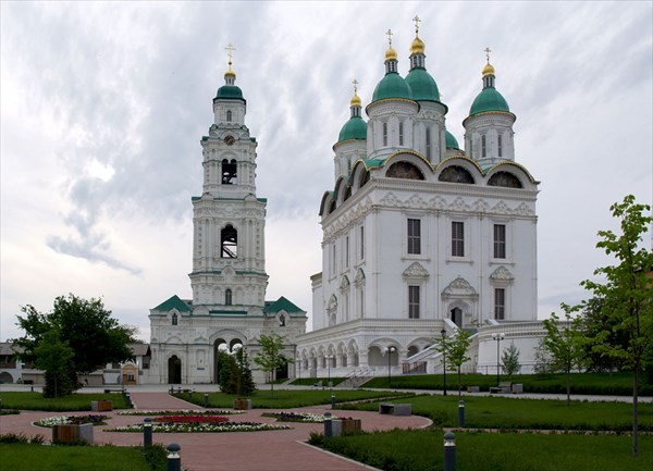 Успенский собор – главный православный храм Астрахани - 1